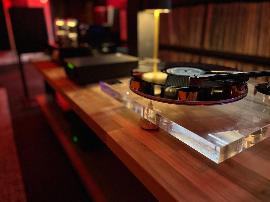 New / Transcriptors Reference / Turntable