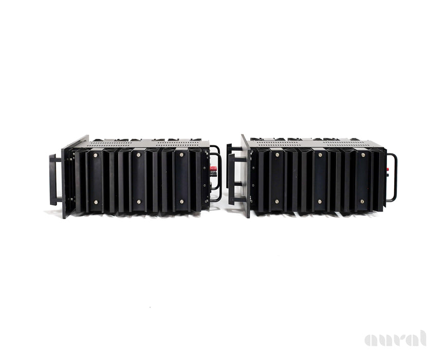 Mark Levinson ML-2 // Solid-State Monoblock Amplifiers / 1466/1704
