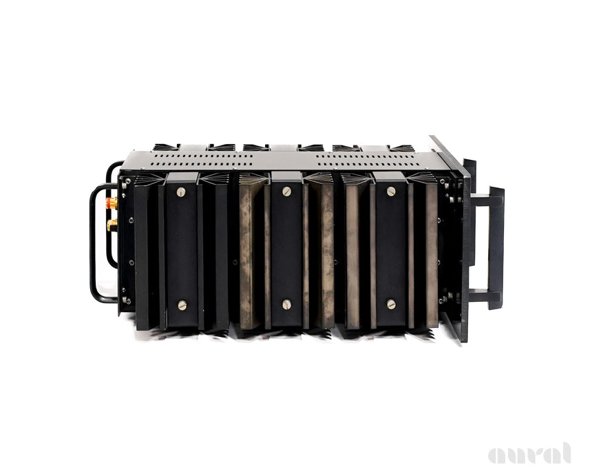 Mark Levinson ML-2 // Solid-State Monoblock Amplifiers / 1744/1745