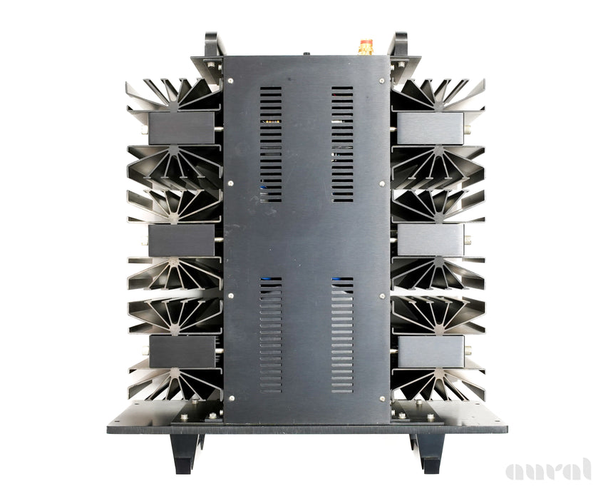 Mark Levinson ML-2 // Solid-State Monoblock Amplifiers / 1744/1745