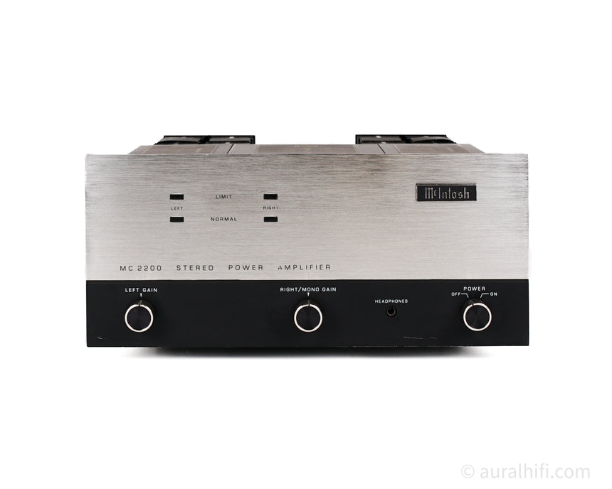 Vintage / McIntosh MC2200 // Solid-State Amplifier / Professional Electronic Restoration (AU2326)