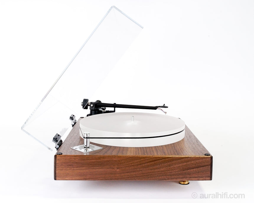 New / Sota Quasar // Turntable / RB330 Tonearm / With Dust Cover