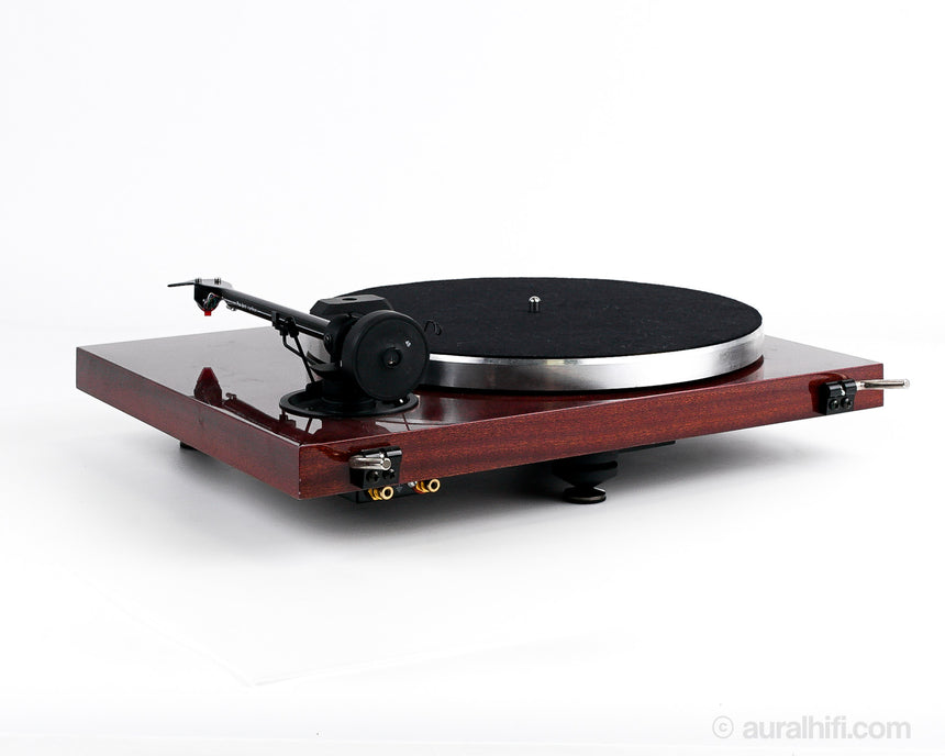 Preowned Pro-Ject 1-Xpression Carbon Classic // Turntable / Like New