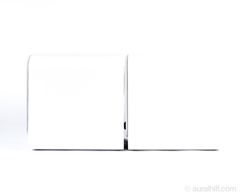 Q Acoustics 3030i // Speakers / Like New / Open box