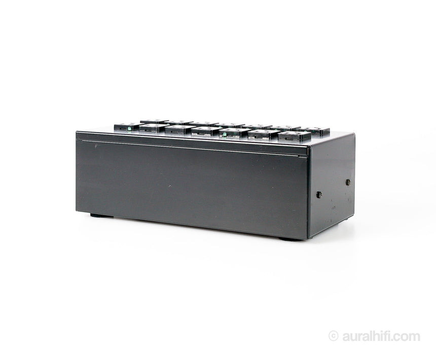 Vintage McIntosh PC-1 // 14 Outlet Sequential Power Controller GX1019