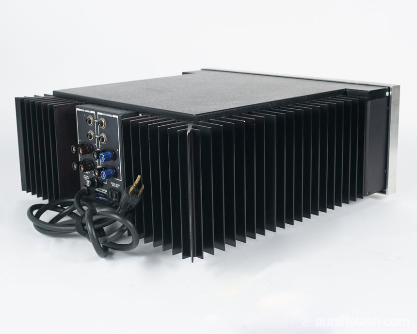 Bose 1801 // Solid State Stereo Amplifier