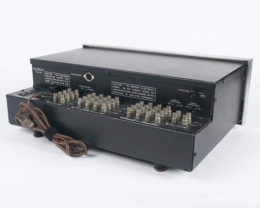 Bose 4401 // Solid State Stereo Preamplifier