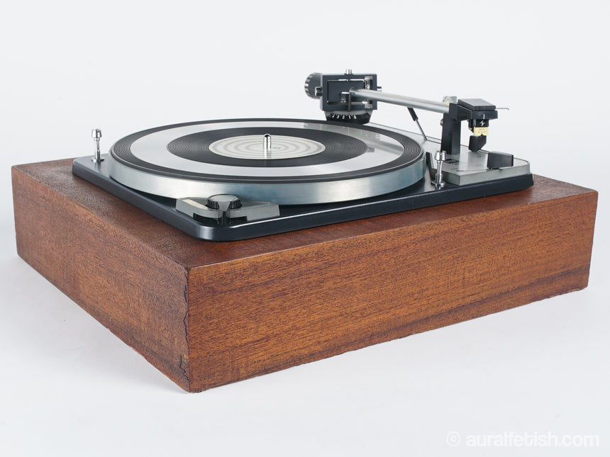 Dual 1019 // Idler-Drive Turntable