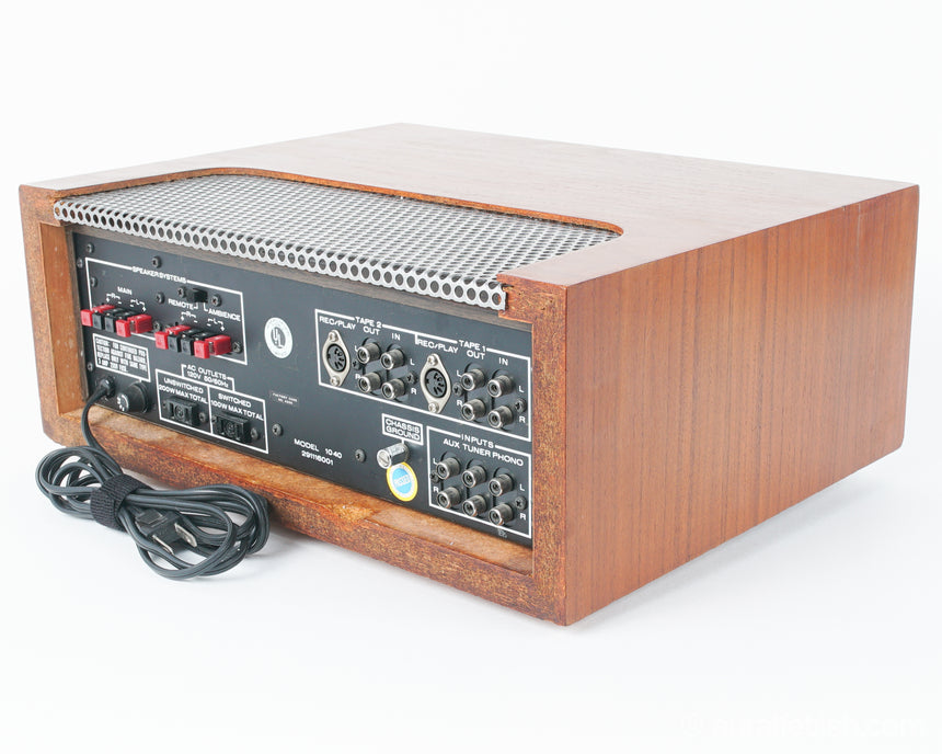 Marantz 1040 // Integrated Amplifier / Walnut Cabinet