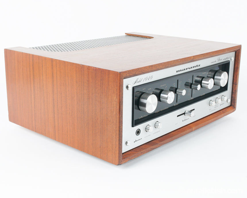Marantz 1040 // Integrated Amplifier / Walnut Cabinet