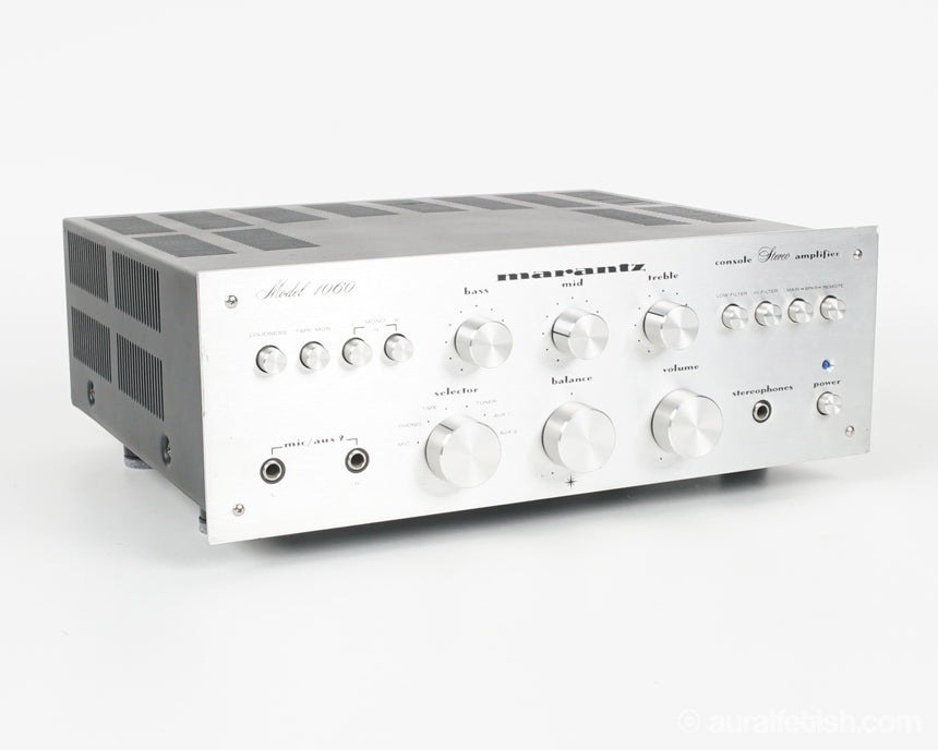 Marantz Model 1060 // Integrated Amplifier