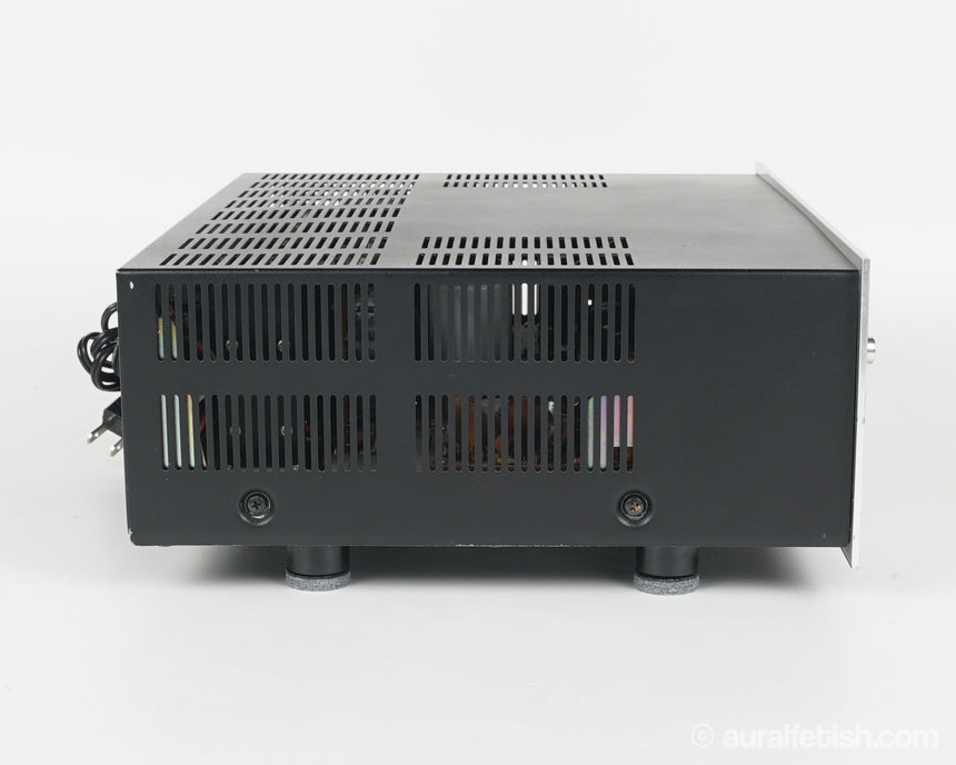 Marantz Model 1060 // Integrated Amplifier