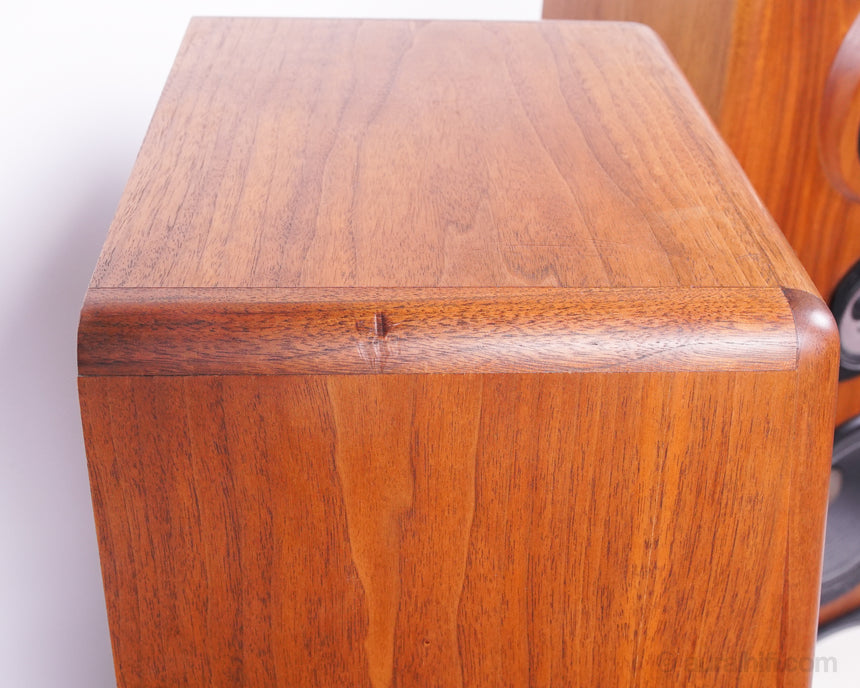 Vintage JBL L250 // Speakers / Complete Restoration