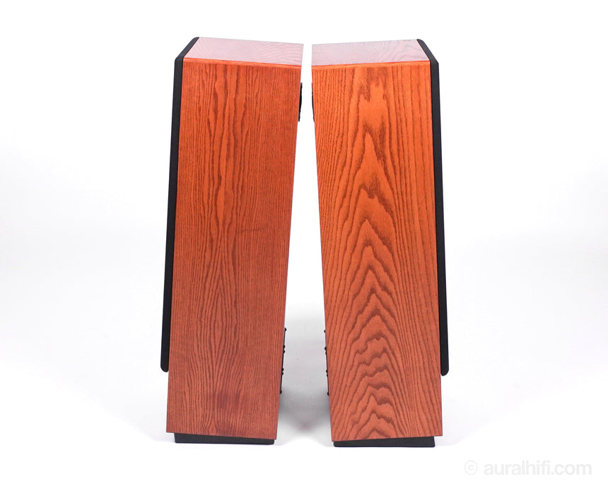 Vintage Legacy 2+ // Floorstanding Loudspeakers