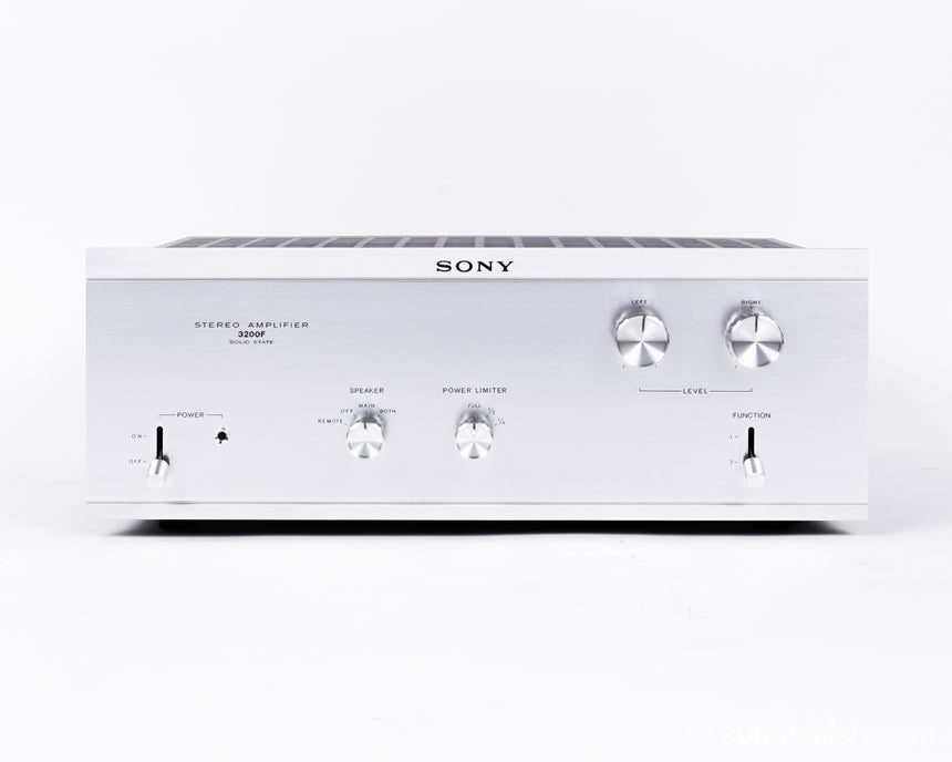 Vintage Sony TA-3200F // Solid-State Amplifier