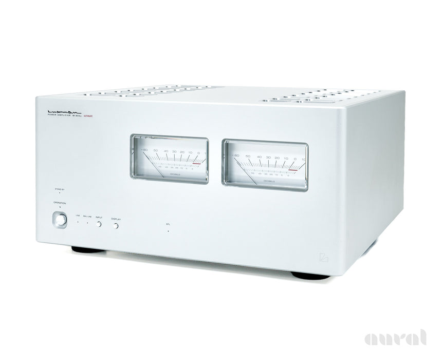 Luxman M-900U // Preowned / Solid State Stereo Amplifier