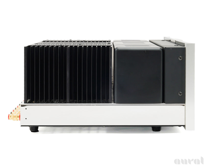 McIntosh MC402 // Preowned / Amplifier
