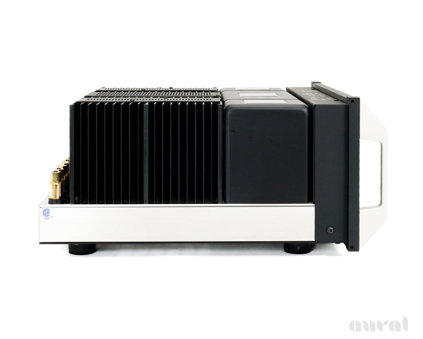 McIntosh MC452 // Preowned / Solid-State Stereo Amplifier / 450wpc (ACF3569)
