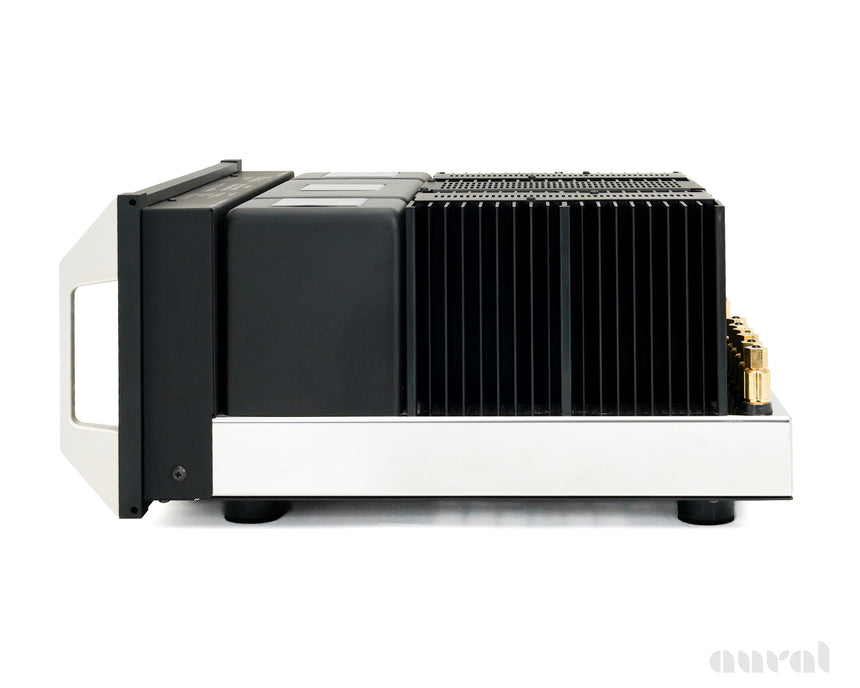 McIntosh MC452 // Preowned / Solid-State Stereo Amplifier / 450wpc (ACF3569)