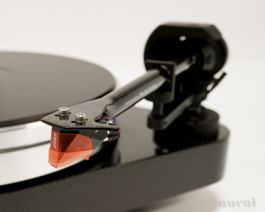 Pro-Ject RPM 9 Carbon // Preowned / Belt Drive Turntable / New Ortofon Bronze