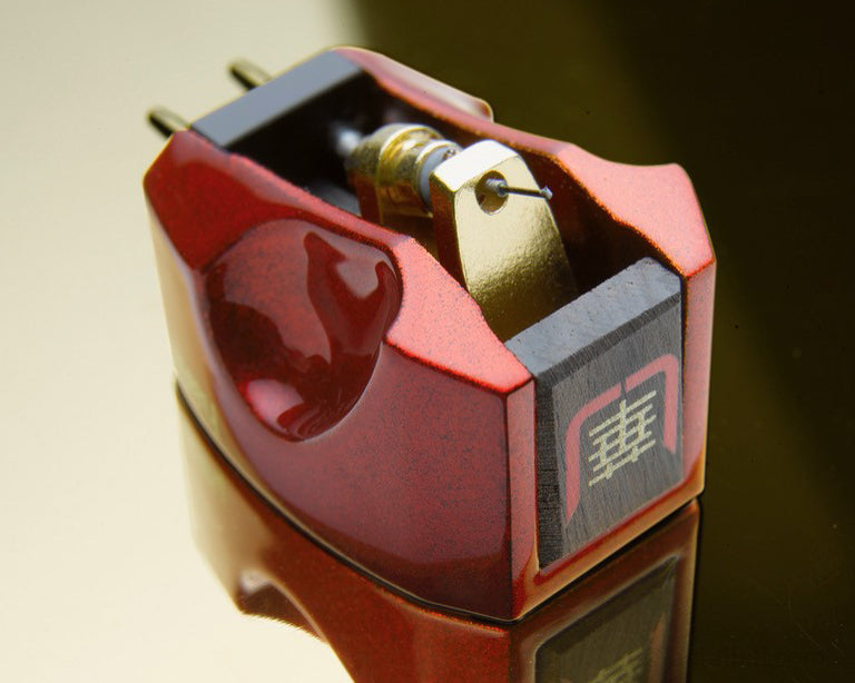 New / Hana Umami Red // Low Output MC Cartridge / Microline Diamond