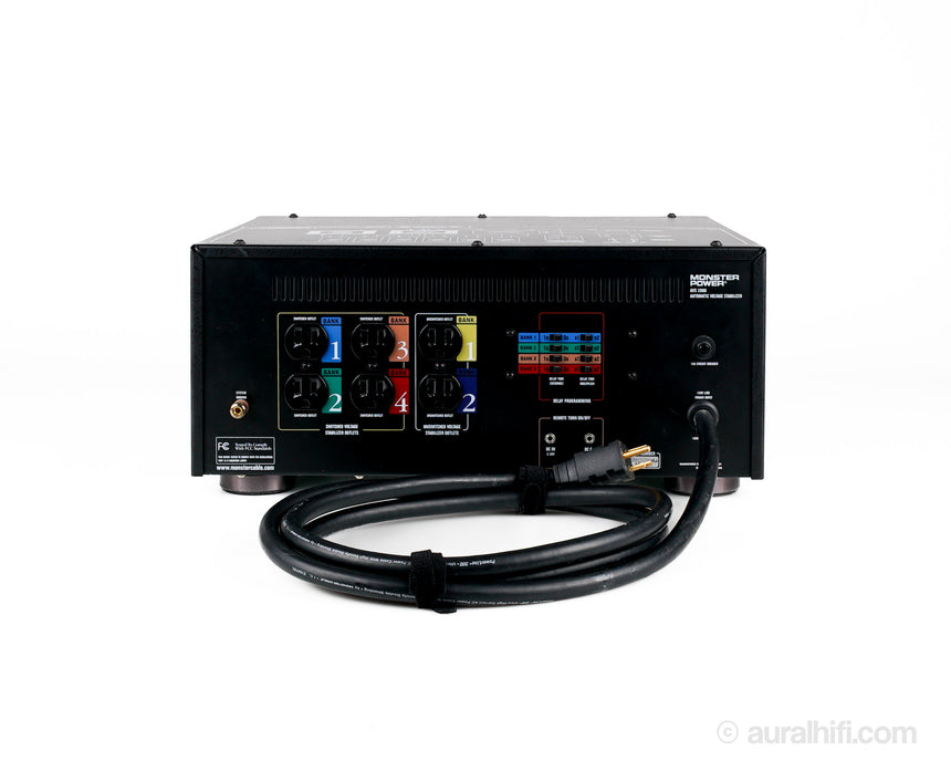 Monster Power  AVS 2000 //  Power Conditioner