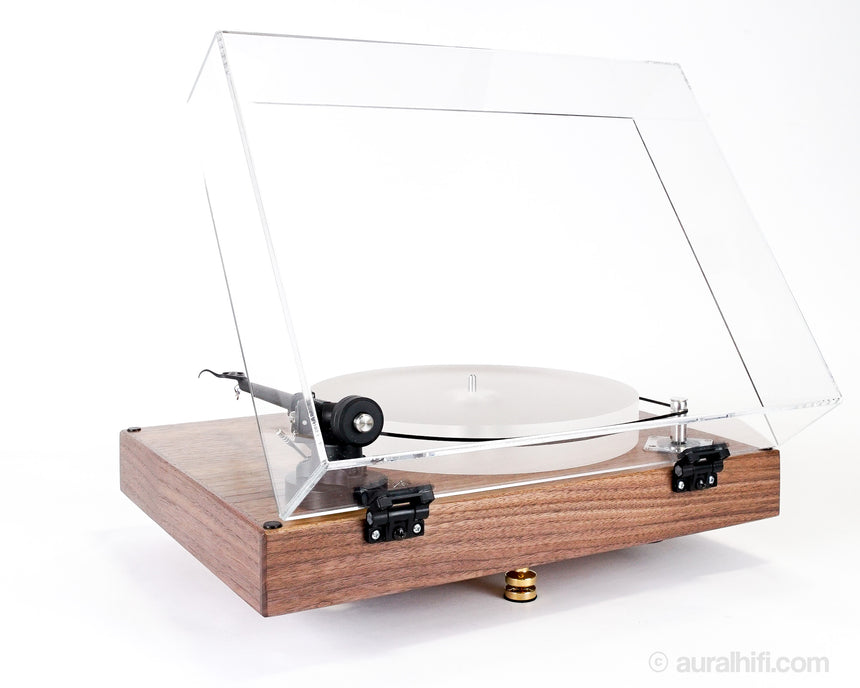 New / Sota  Quasar //  Turntable / RB330 Tonearm / With Dustcover