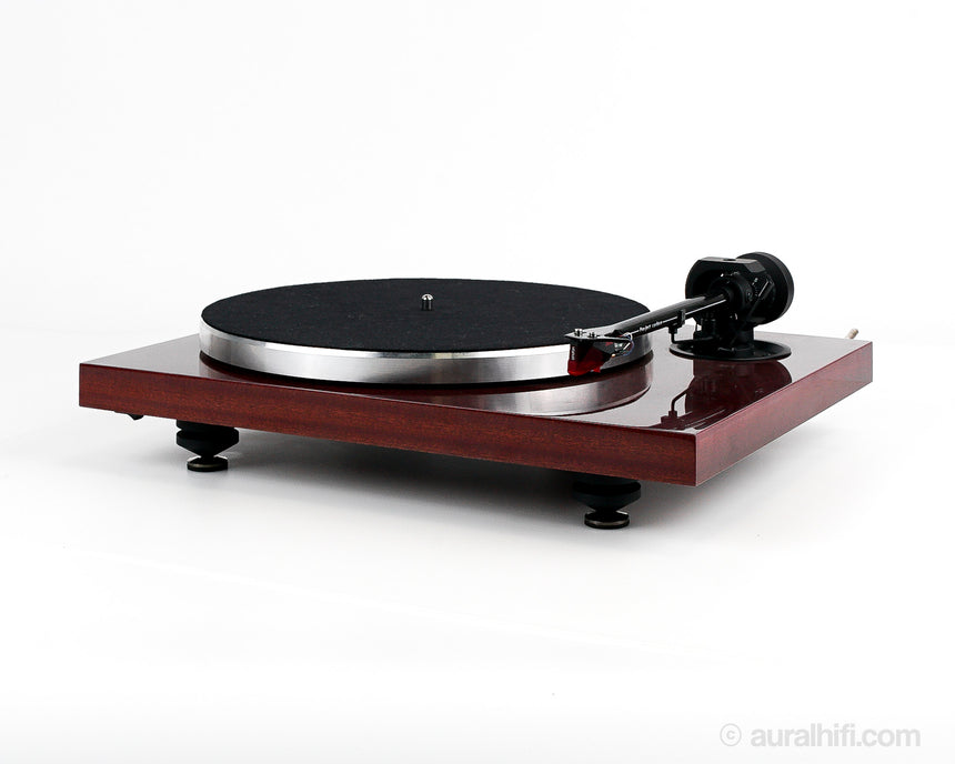 Preowned Pro-Ject 1-Xpression Carbon Classic // Turntable / Like New