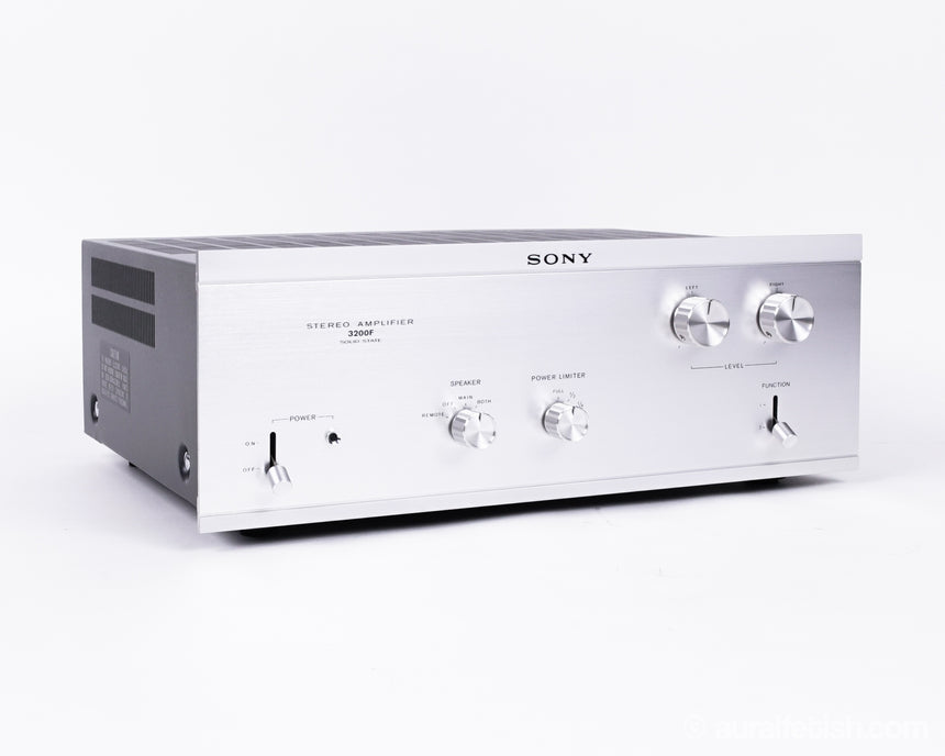 Vintage Sony TA-3200F // Solid-State Amplifier